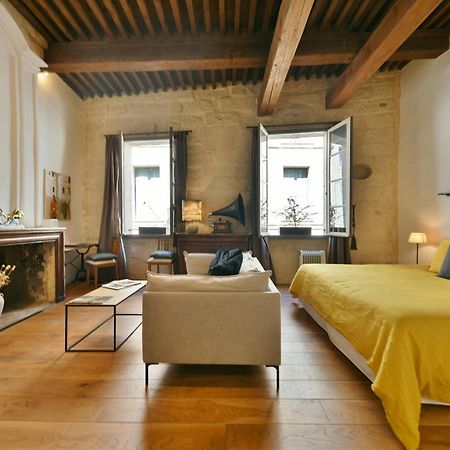 "La Suite" 3 Etoiles Uzes Exterior photo